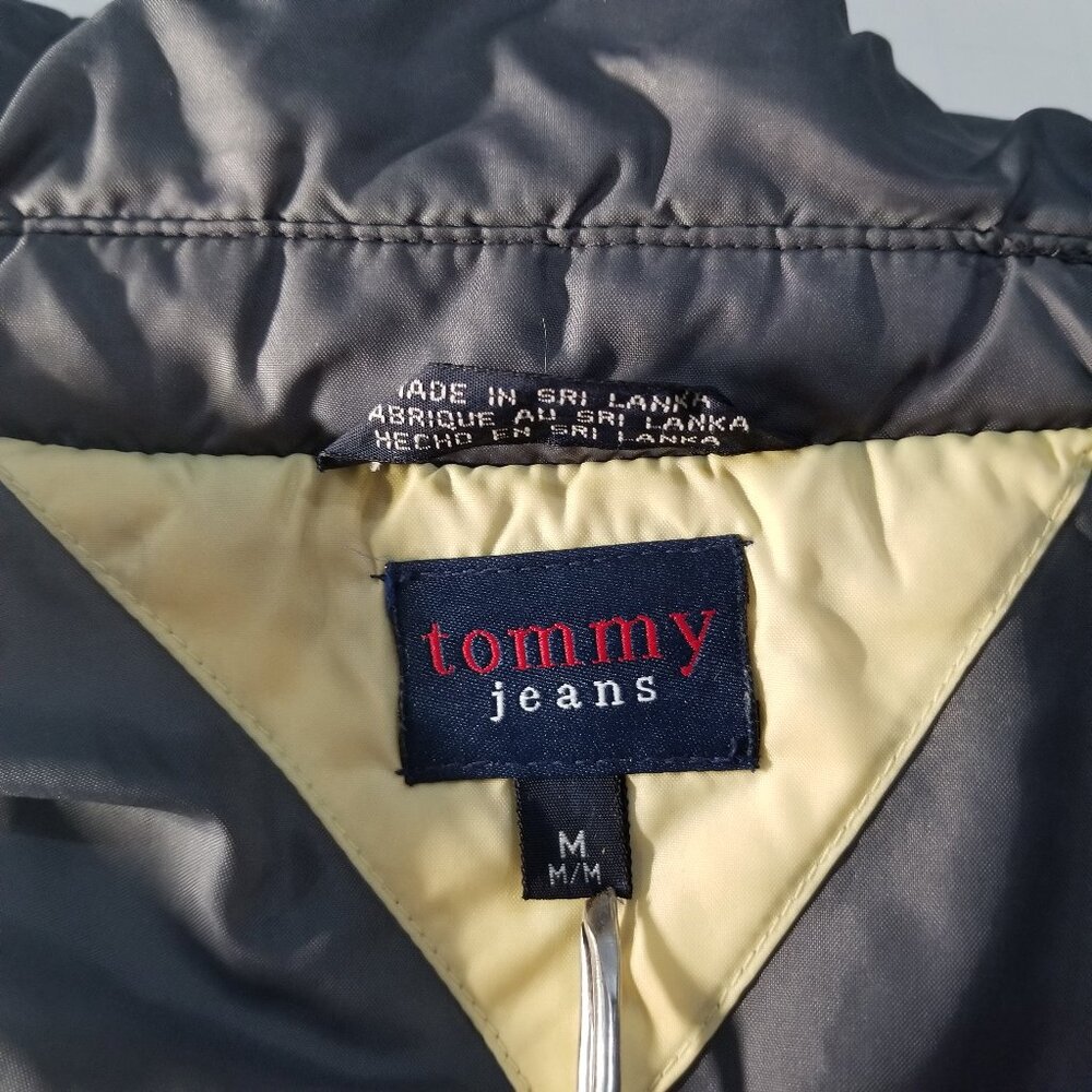 Tommy Hilfiger puffer jacket, size M in blue (or maybe dark gray) - Picture 16 of 16